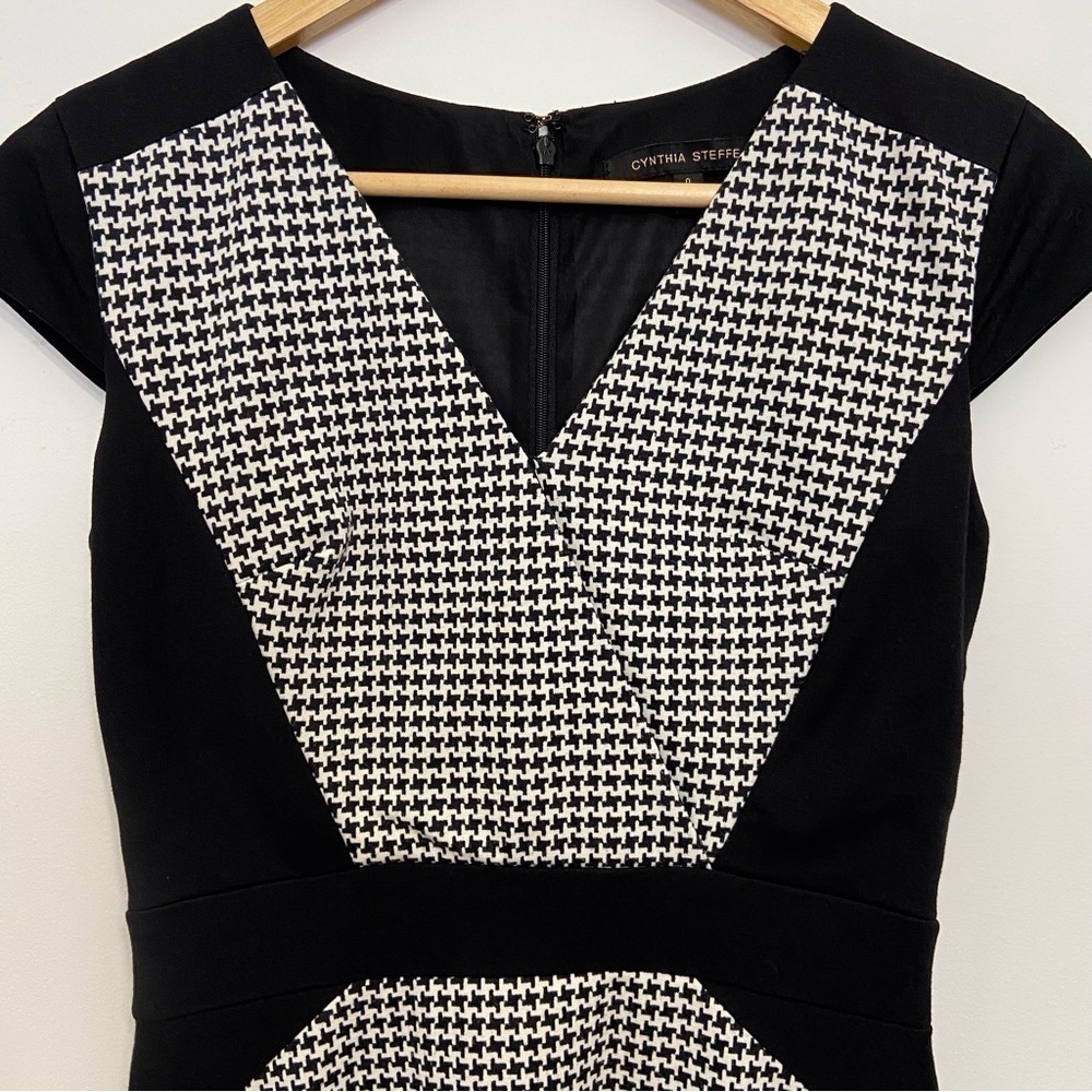 Cynthia Steffe Houndstooth Colorblock Sheath Dress Black White Size 0 Office Chi - Picture 5 of 16